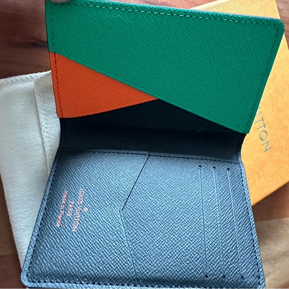 Louis Vuitton Pocket Organizer - Picture 3 of 3